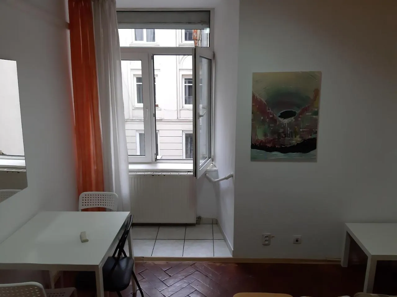 Art Hostel 0*, Lviv
